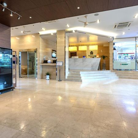 Benikea Starhills Hotel Буан Екстериор снимка
