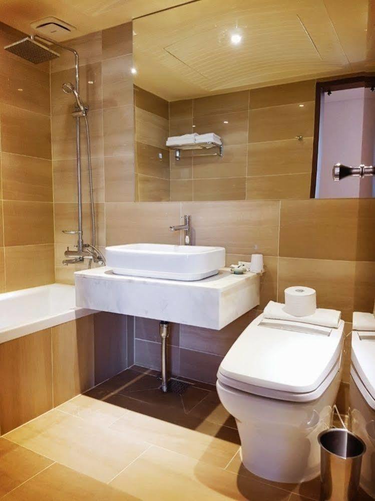 Benikea Starhills Hotel Буан Екстериор снимка